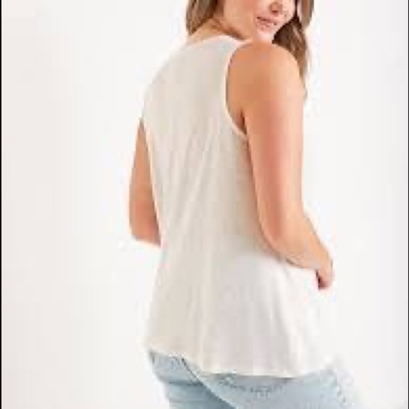 Maternity Sleeveless Linen-Blend Jersey
Nursing Top | Old Navy - Picture 4 of 5